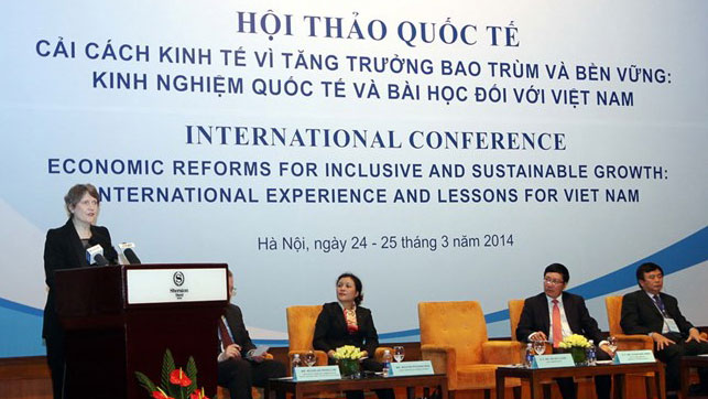 Seminar boosts Vietnam’s socio-economic growth